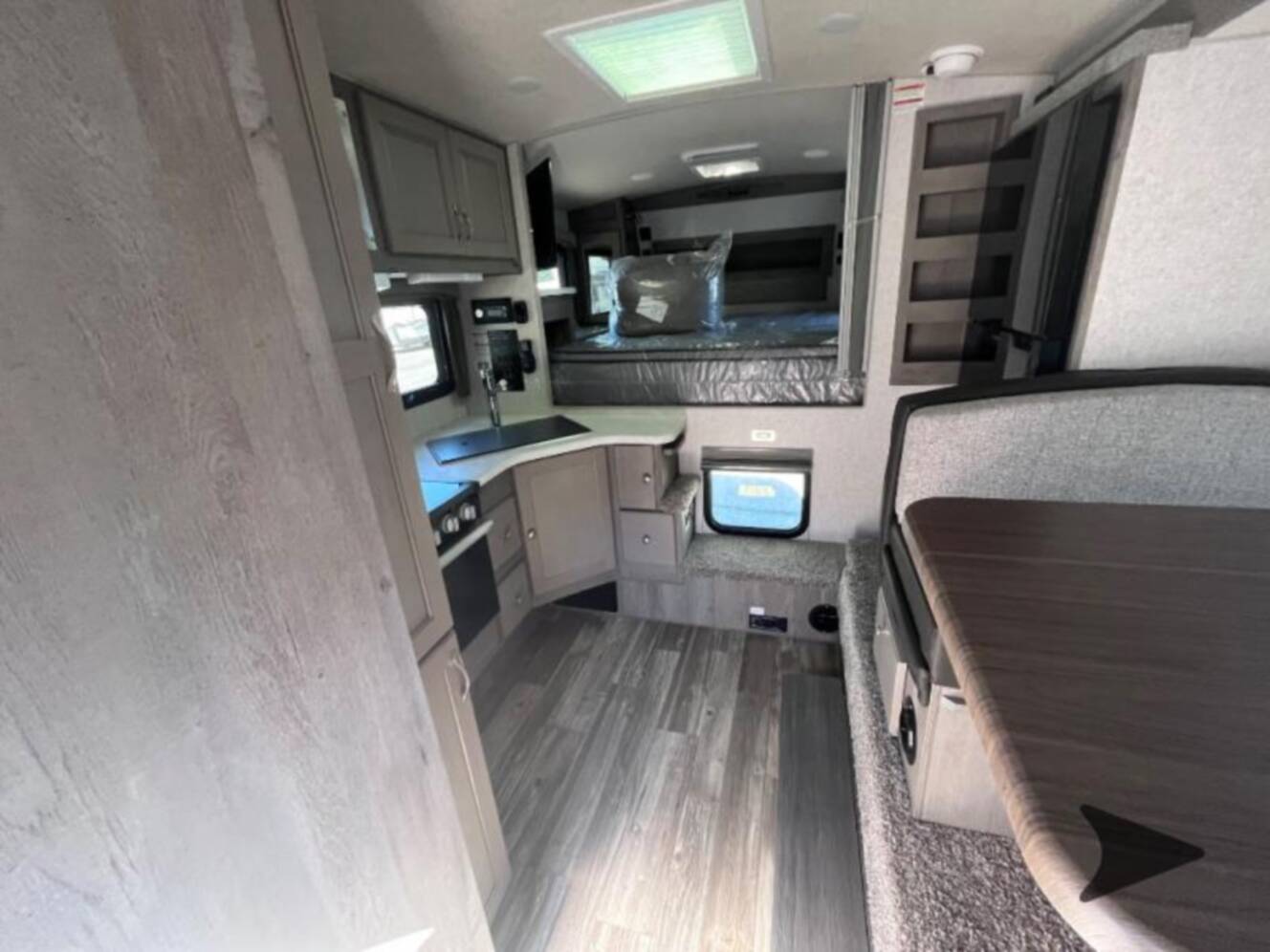 A photo of this 2027 Northwood Arctic Fox 811