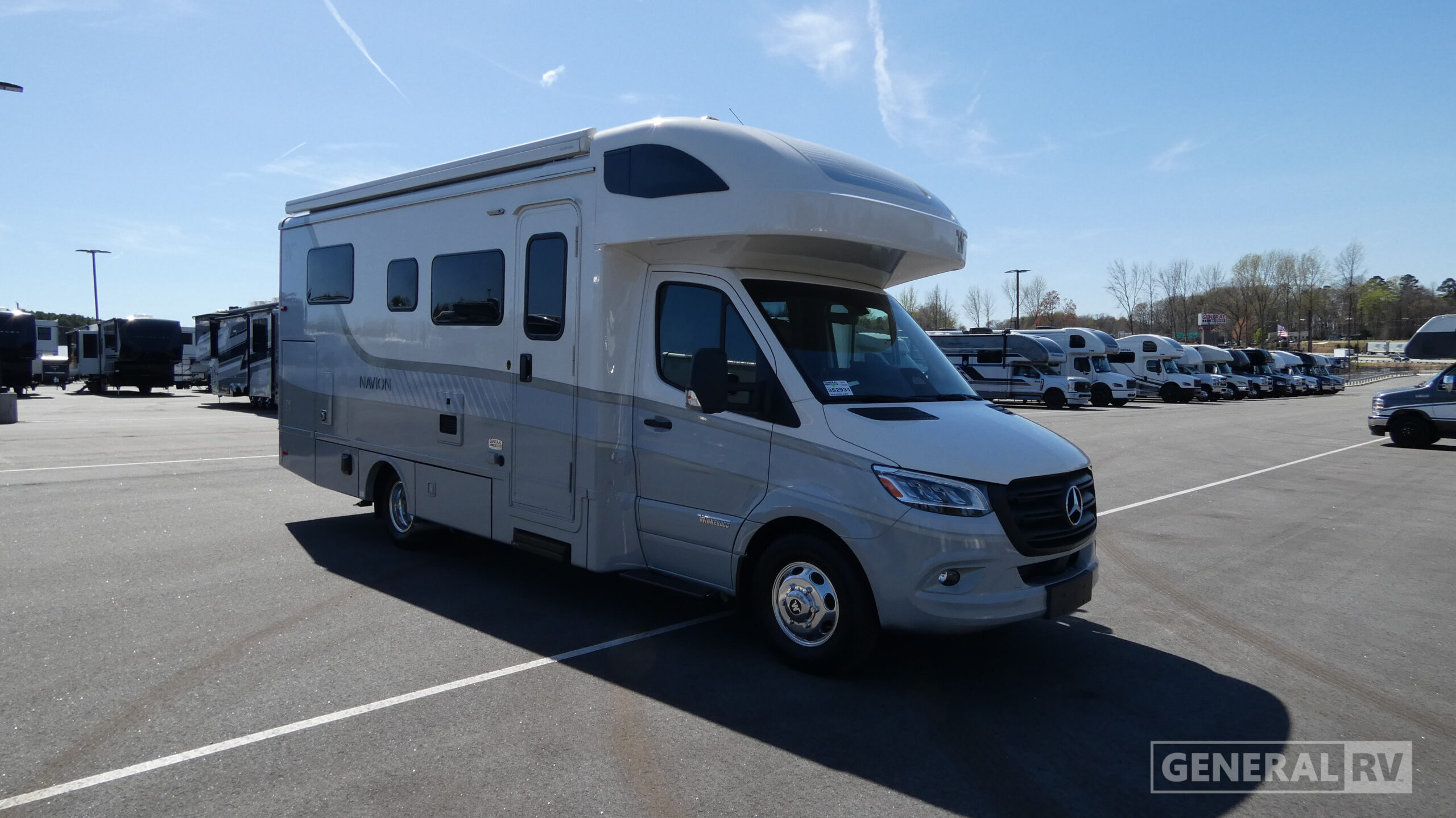 2027 Winnebago NAVION 24R in dover FL