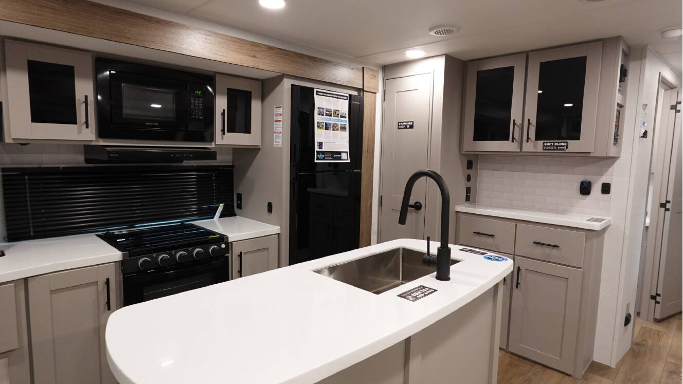 A photo of this 2026 Alliance Rv DELTA 292RL