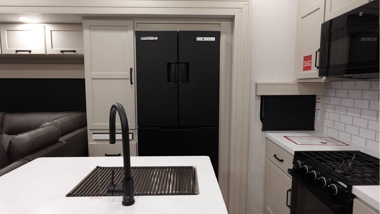 A photo of this 2026 Grand Design MOMENTUM 394G