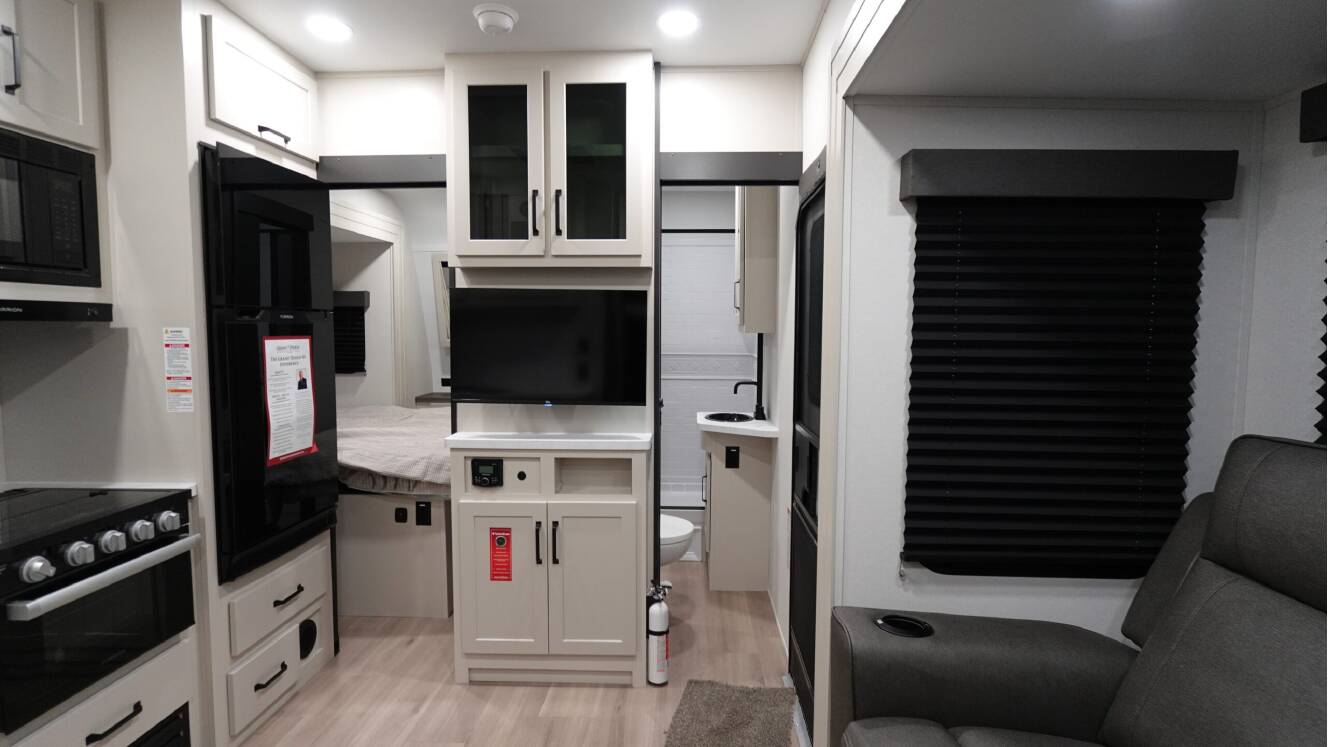 A photo of this 2026 Grand Design MOMENTUM 31G