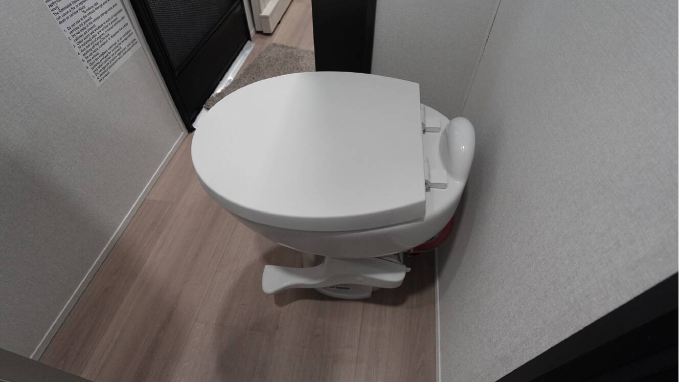 A photo of this 2026 Grand Design MOMENTUM 31G