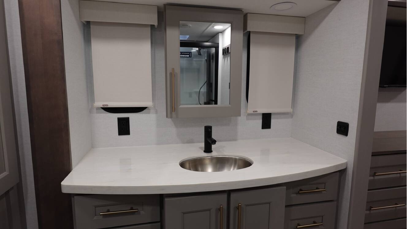 A photo of this 2026 Alliance Rv PARADIGM 382RK