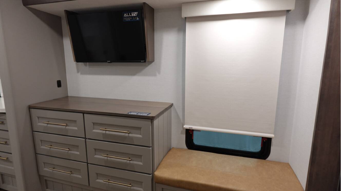 A photo of this 2026 Alliance Rv PARADIGM 382RK