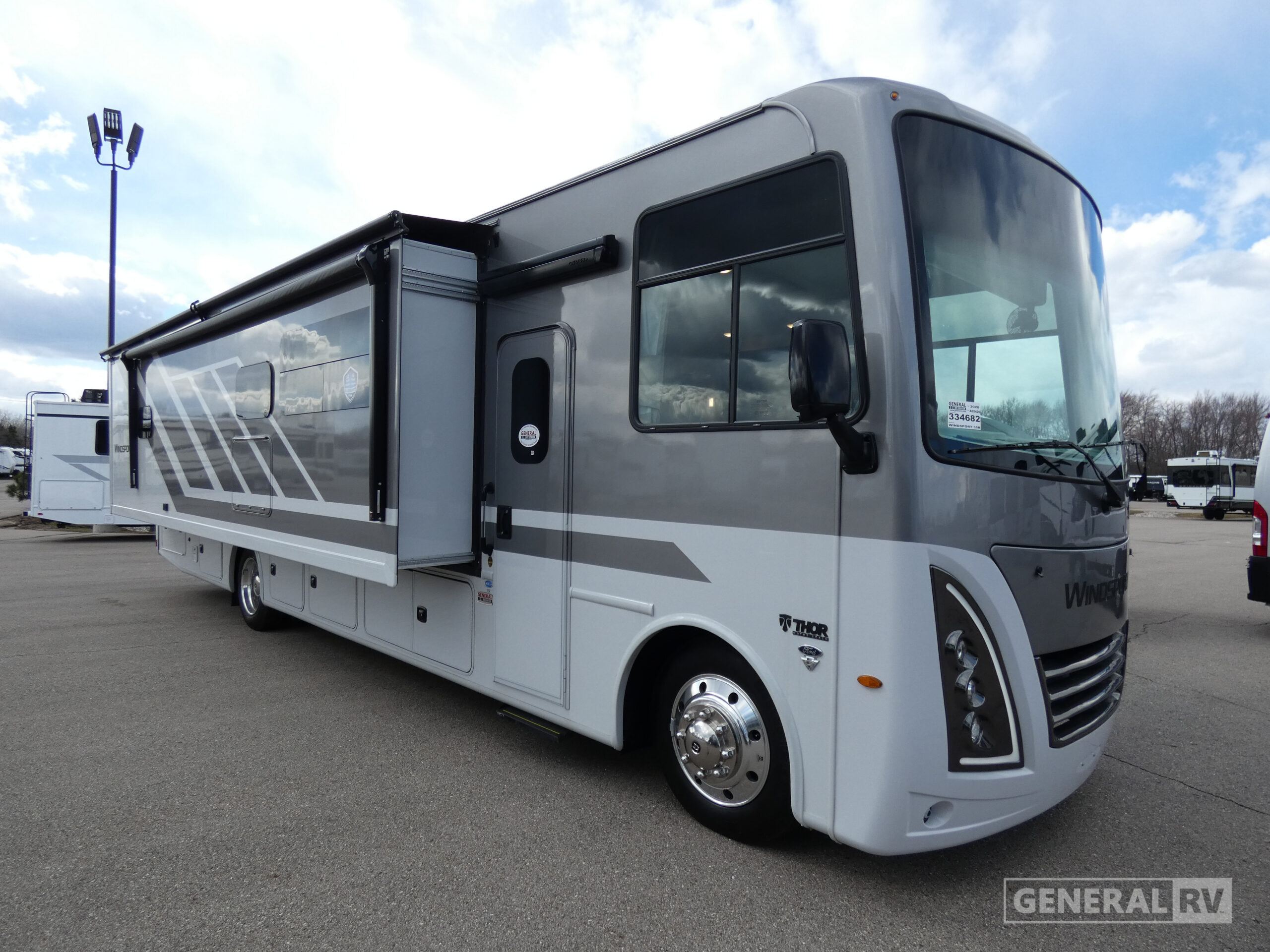 2026 Thor Motor Coach WINDSPORT 35R in brownstown MI