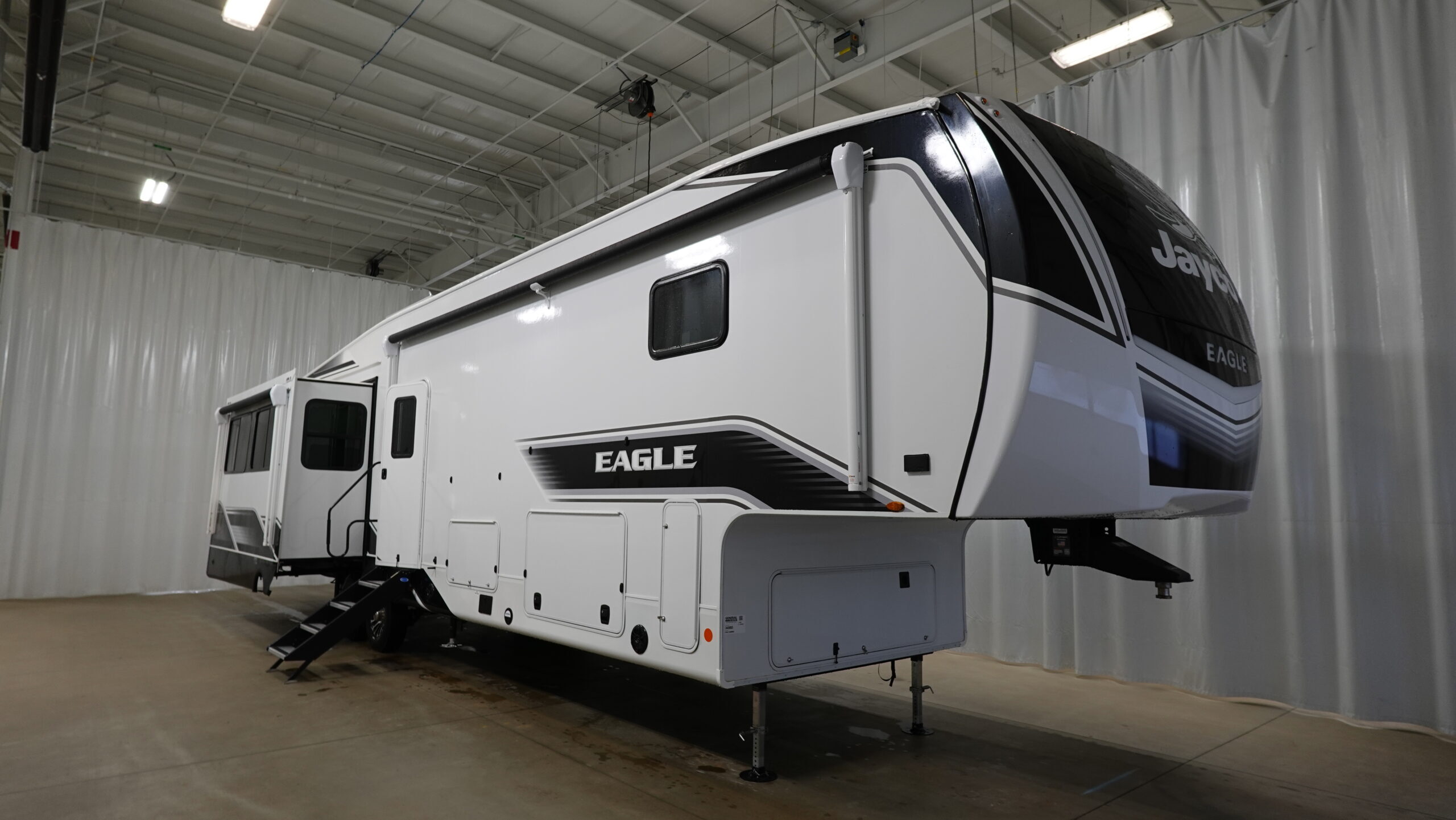2026 Jayco EAGLE 355MBQS in brownstown MI