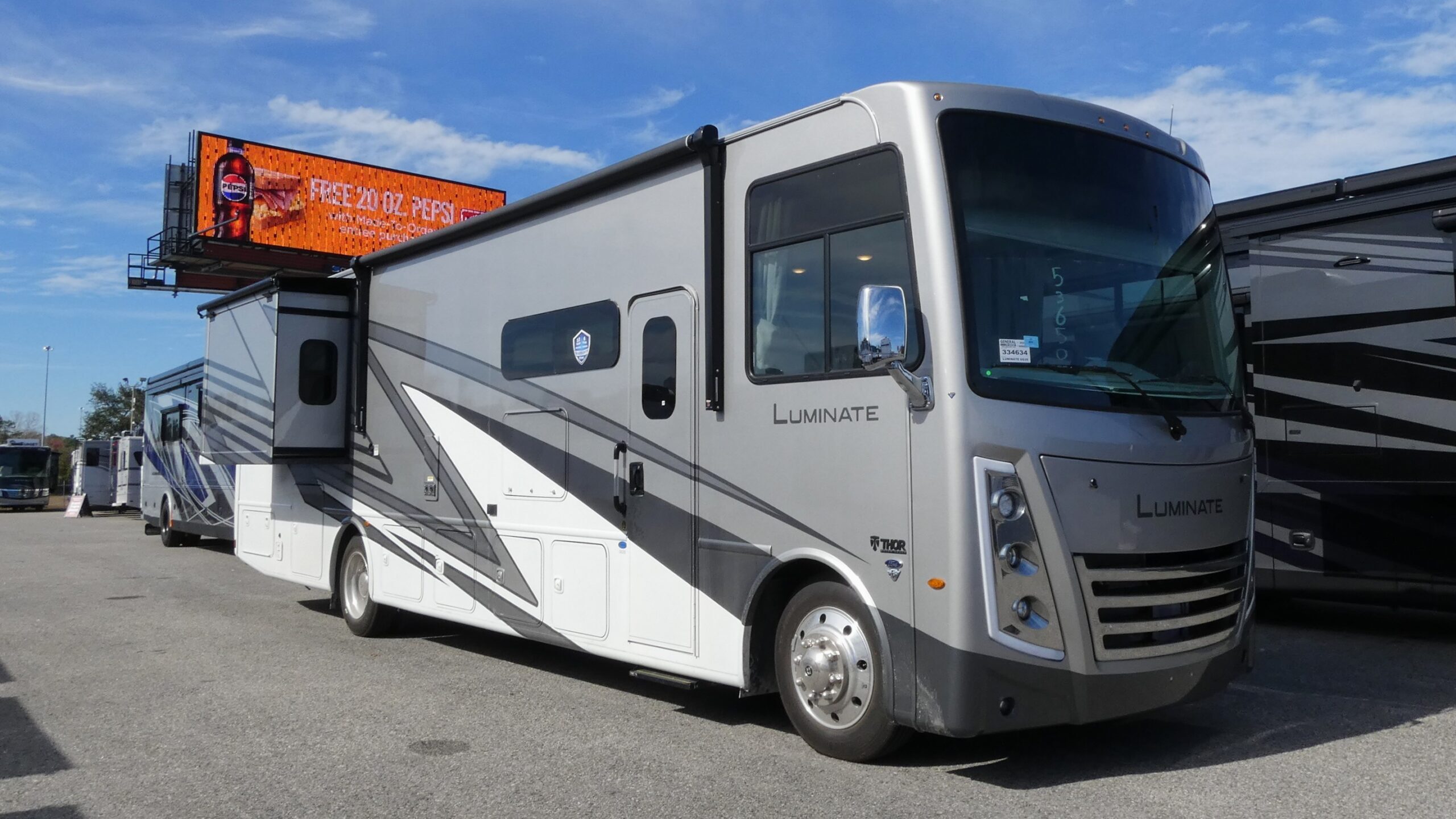 2026 Thor Motor Coach LUMINATE GG35 in orange park FL