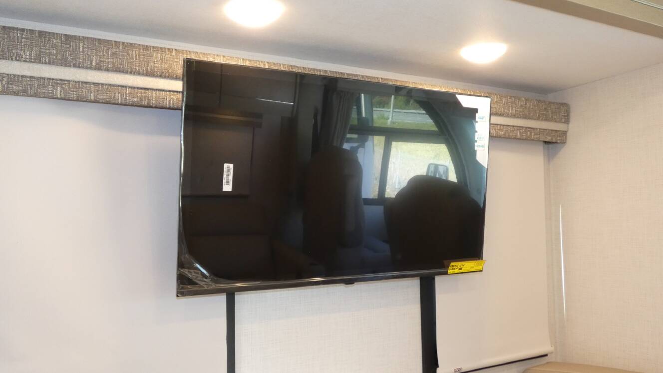 A photo of this 2026 Thor Motor Coach AXIS 28.1