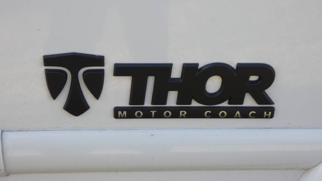 A photo of this 2026 Thor Motor Coach AXIS 28.1