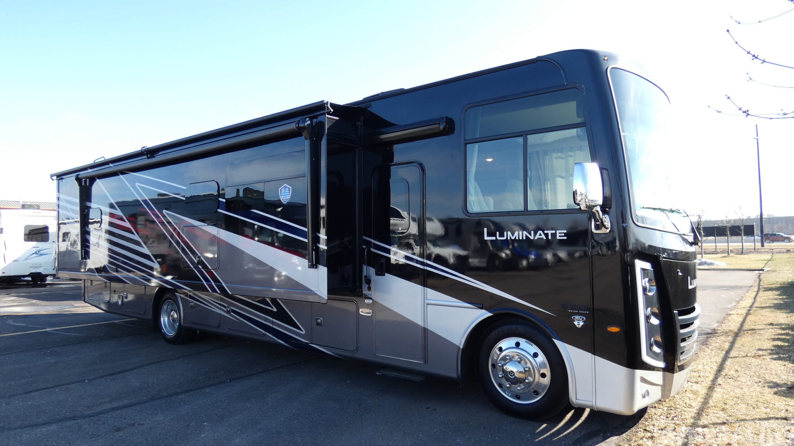 2026 Thor Motor Coach LUMINATE CC35 in wixom MI