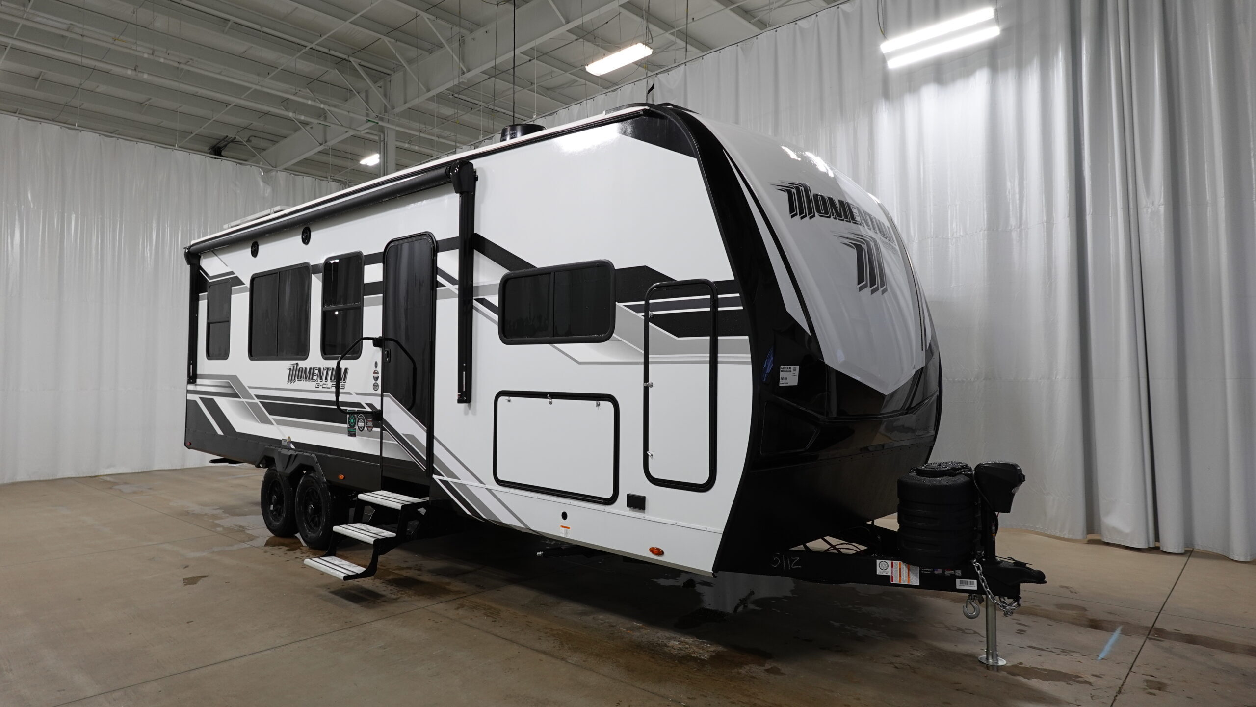 2026 Grand Design MOMENTUM 25G Travel Trailer Toy Hauler RV