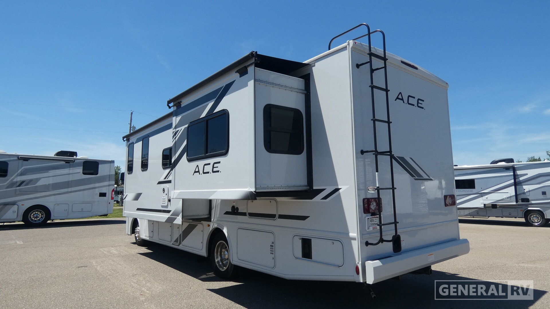 2026 Thor Motor Coach ACE 29G in birch run MI