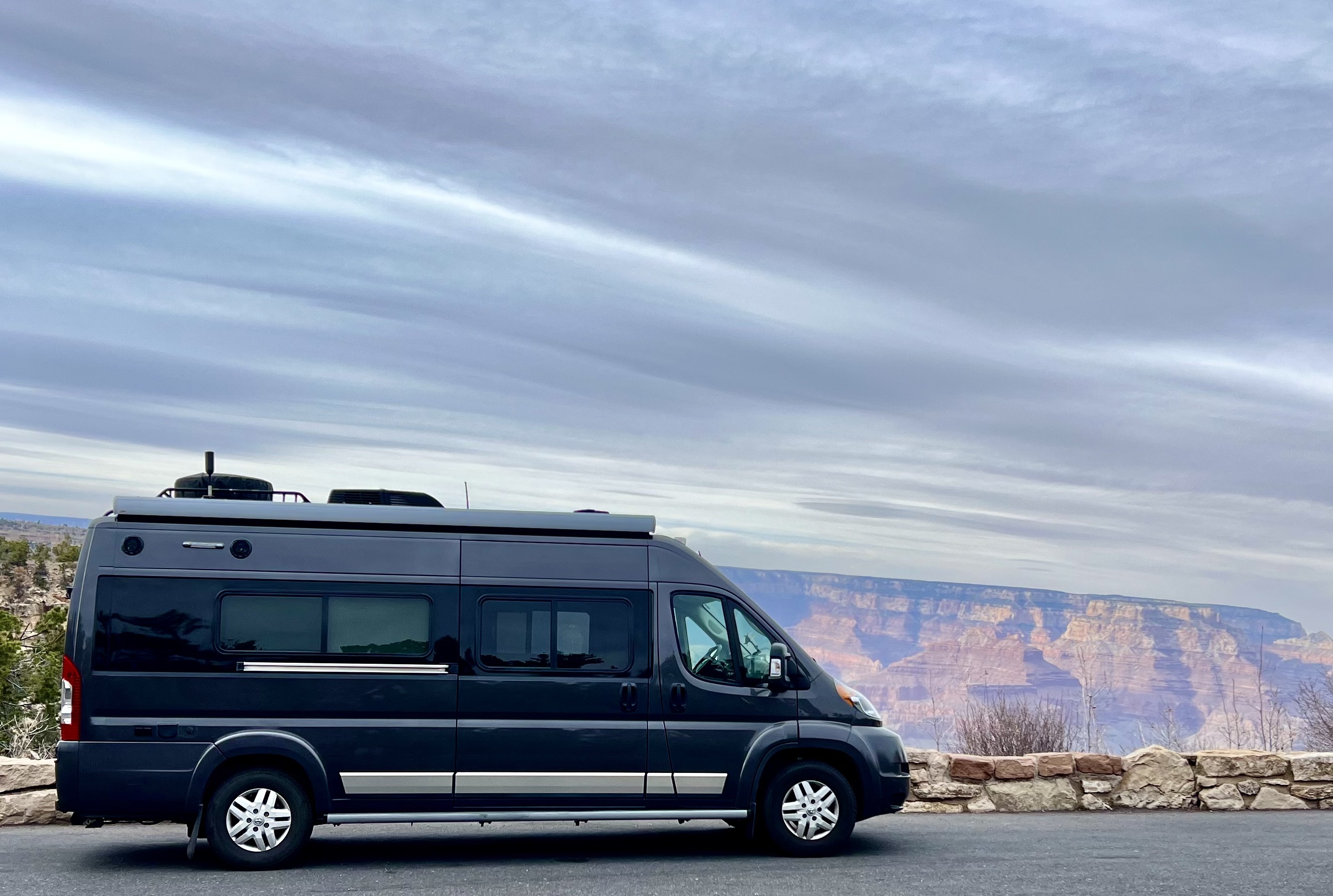 2018 Winnebago TRAVATO 59K RV