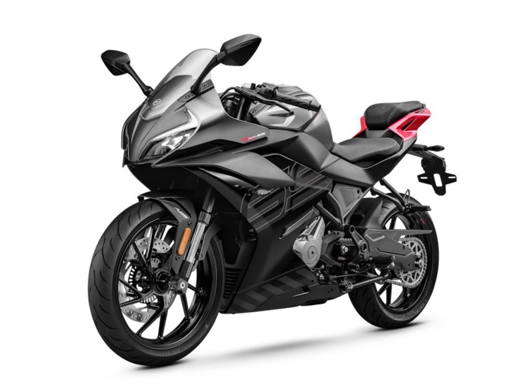 2026 CFMOTO 300SS SS in Clearwater, FL