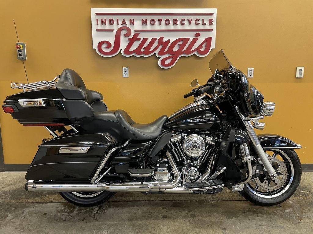 2017 Harley-Davidson® FLHTK - Ultra Limited ULTRA LIMITED in Sturgis, SD