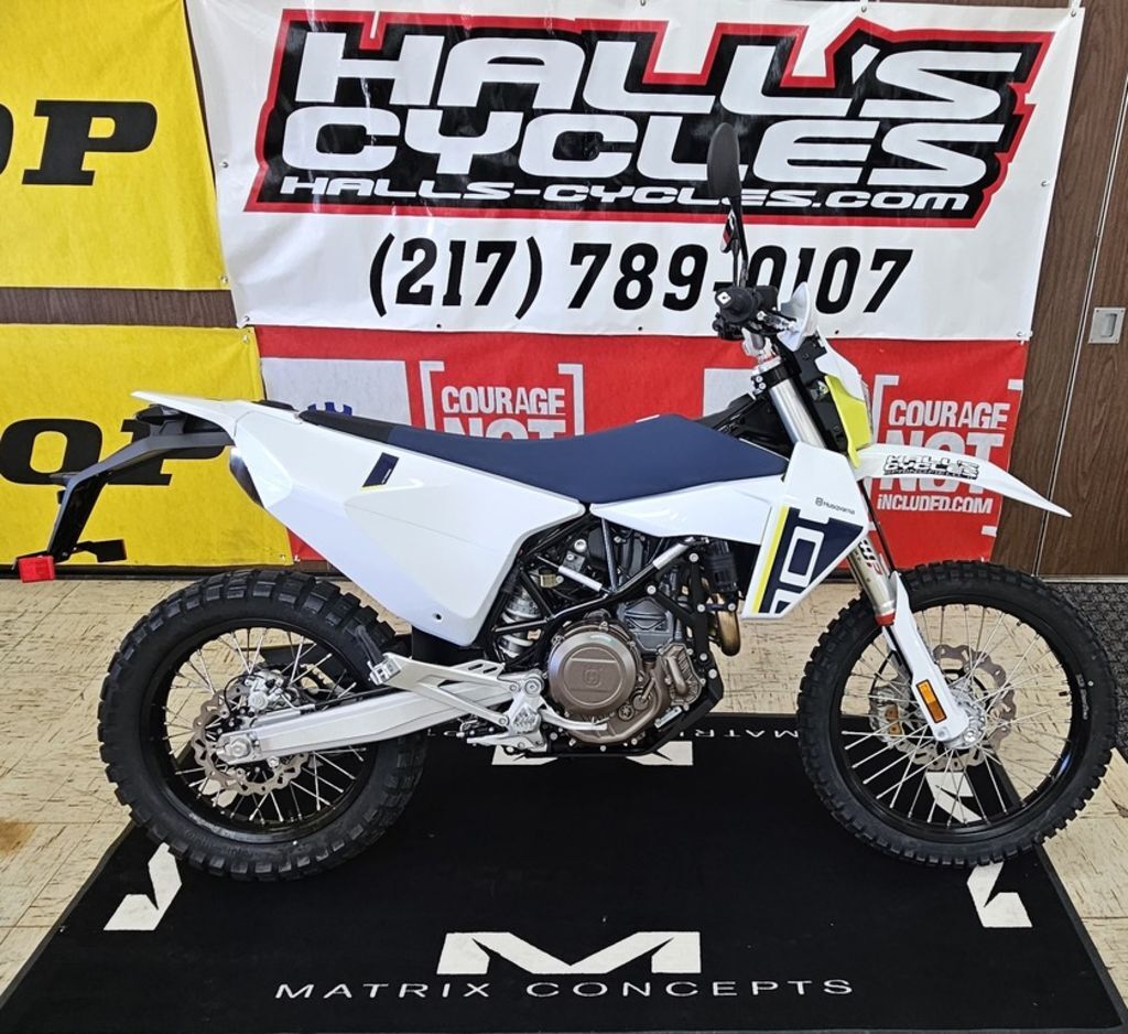 2027 Husqvarna® 701 Enduro ENDURO in Springfield, IL