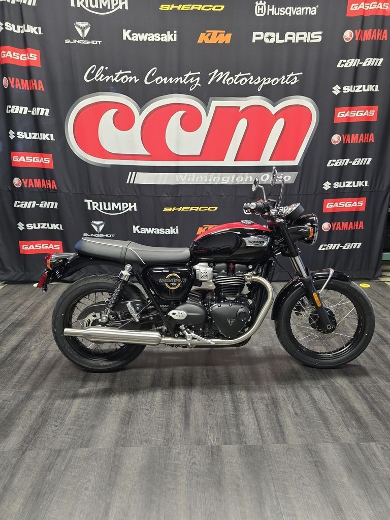 2026 Triumph Bonneville T100 Jet black T100 in Wilmington, OH