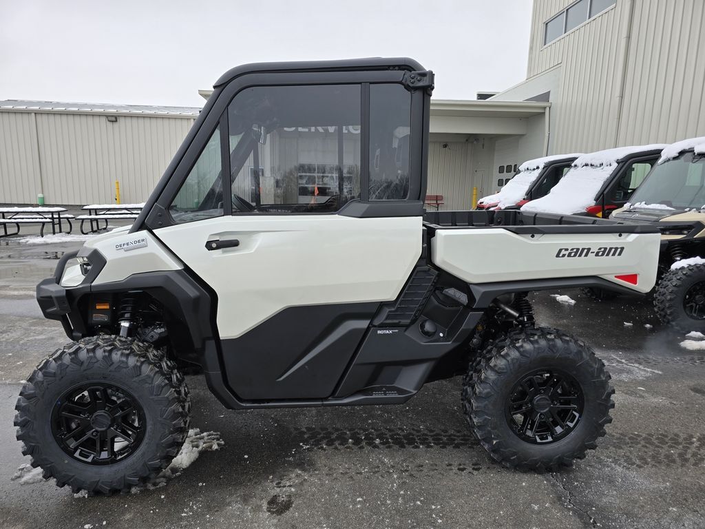 2026 DEFENDER LIMITED CAB HD11 in wilmington OH