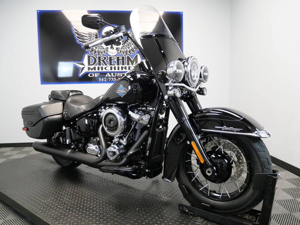 2025 Harley-Davidson® FLHC - Heritage Classic BASE in Austin, TX