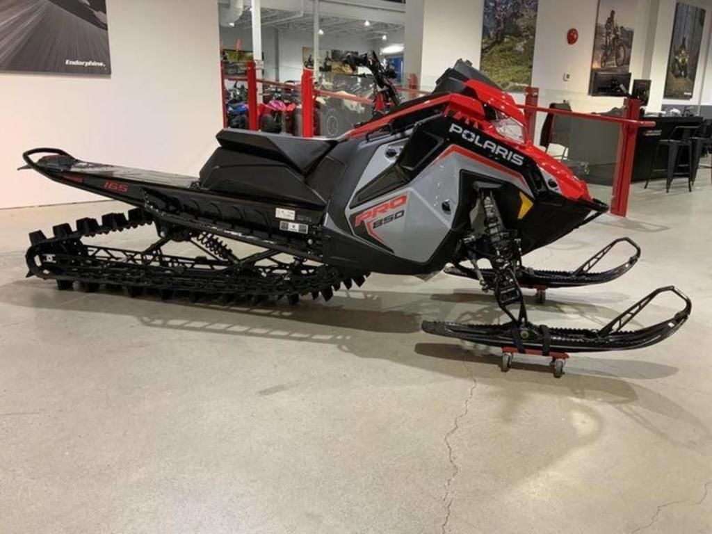 2025 Polaris® 850 PRO RMK 155 Storm Gray / Indy Red in enumclaw WA
