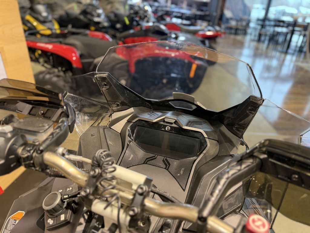 2022 Ski-Doo Mach Z Rotax® 900 ACE Turbo R 2-ply RipSaw II 1. in kalamazoo MI