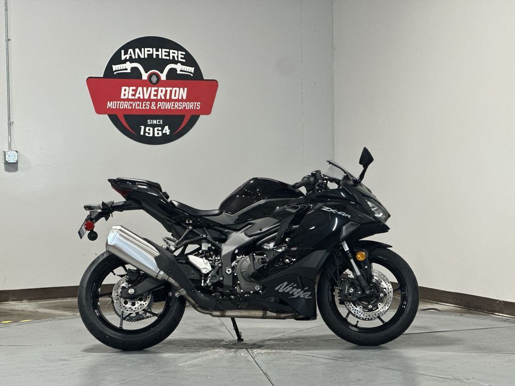 2026 Kawasaki Ninja® ZX -4R ABS ABS in Tigard, OR