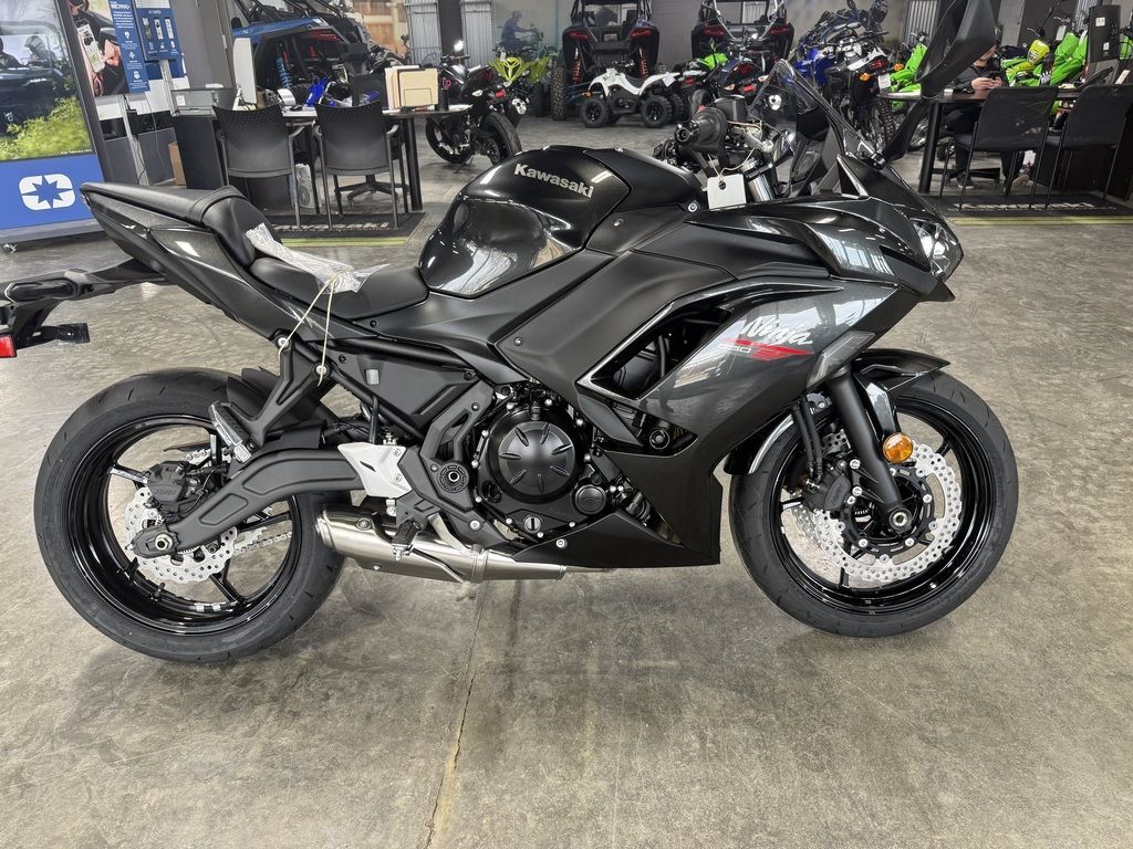 2026 Kawasaki Ninja® 650 BASE in Ann Arbor, MI