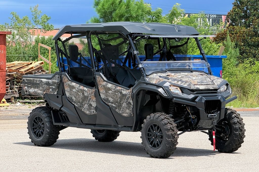 2025 Honda® Pioneer 1000-6 Deluxe Crew TrueTimber Atera Camo in east ridge TN