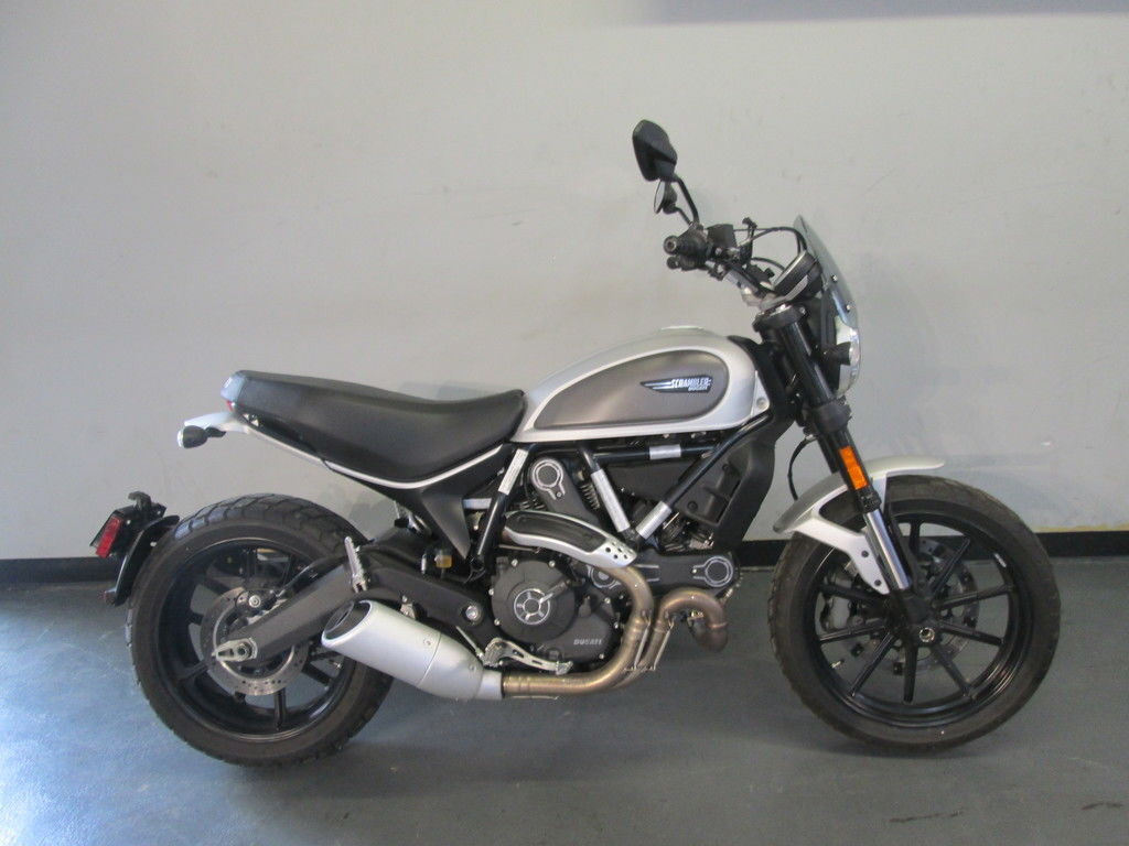 2017 Ducati Scrambler Icon Grey ICON in Lewis Center, OH