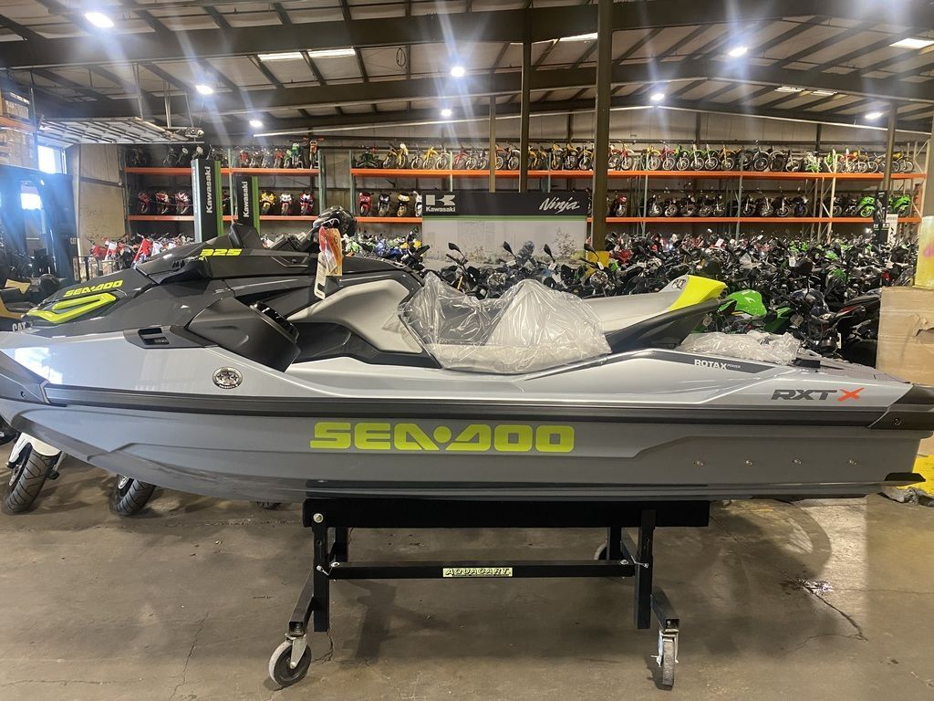 2026 Sea-Doo RXT-X 325 Ice Metal / Manta Green X 325 in Hillsboro, OR