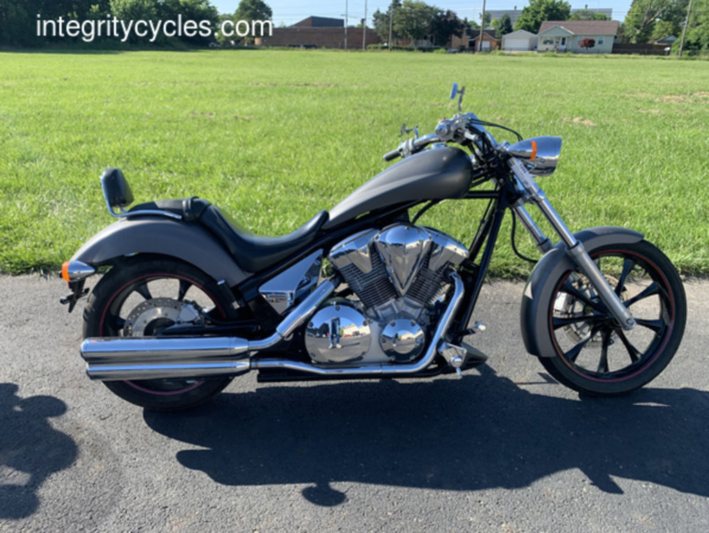 2010 Honda® Fury (VT13CXA) in Lewis Center, OH