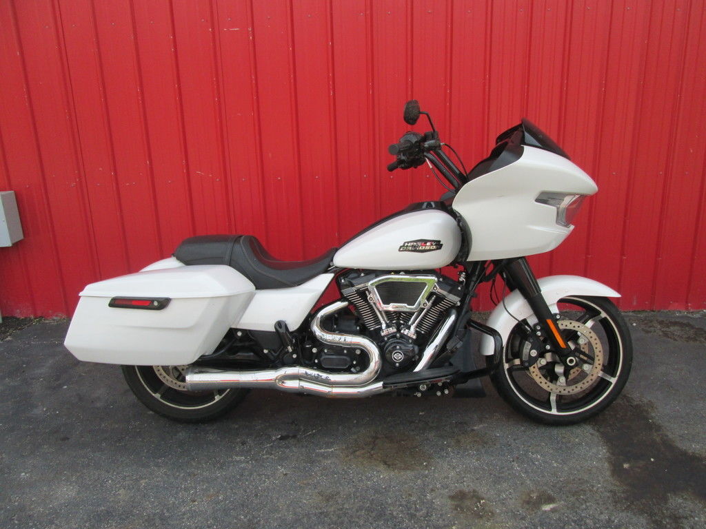 2024 Harley-Davidson® FLTRX - Road Glide® CUSTOM in Lewis Center, OH