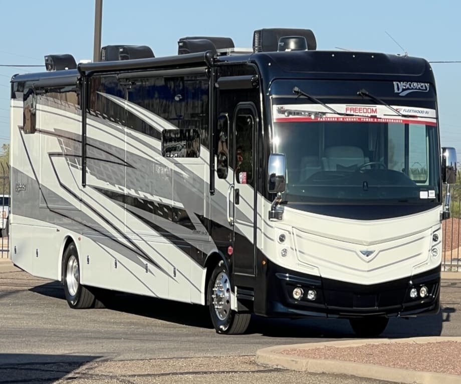 2027 Fleetwood DISCOVERY 38K in tucson AZ