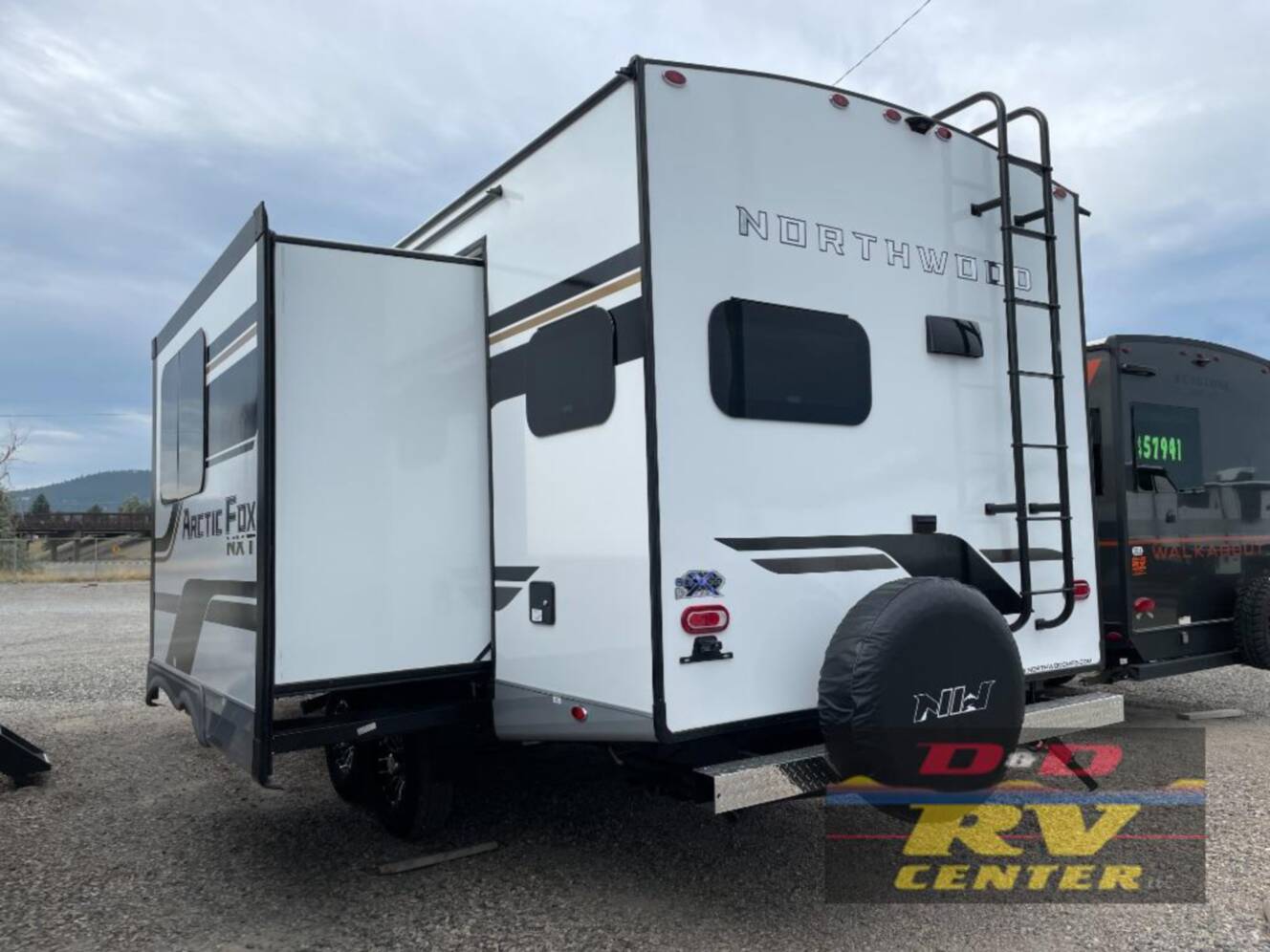 A photo of this 2027 Northwood Arctic Fox NXT 26KX