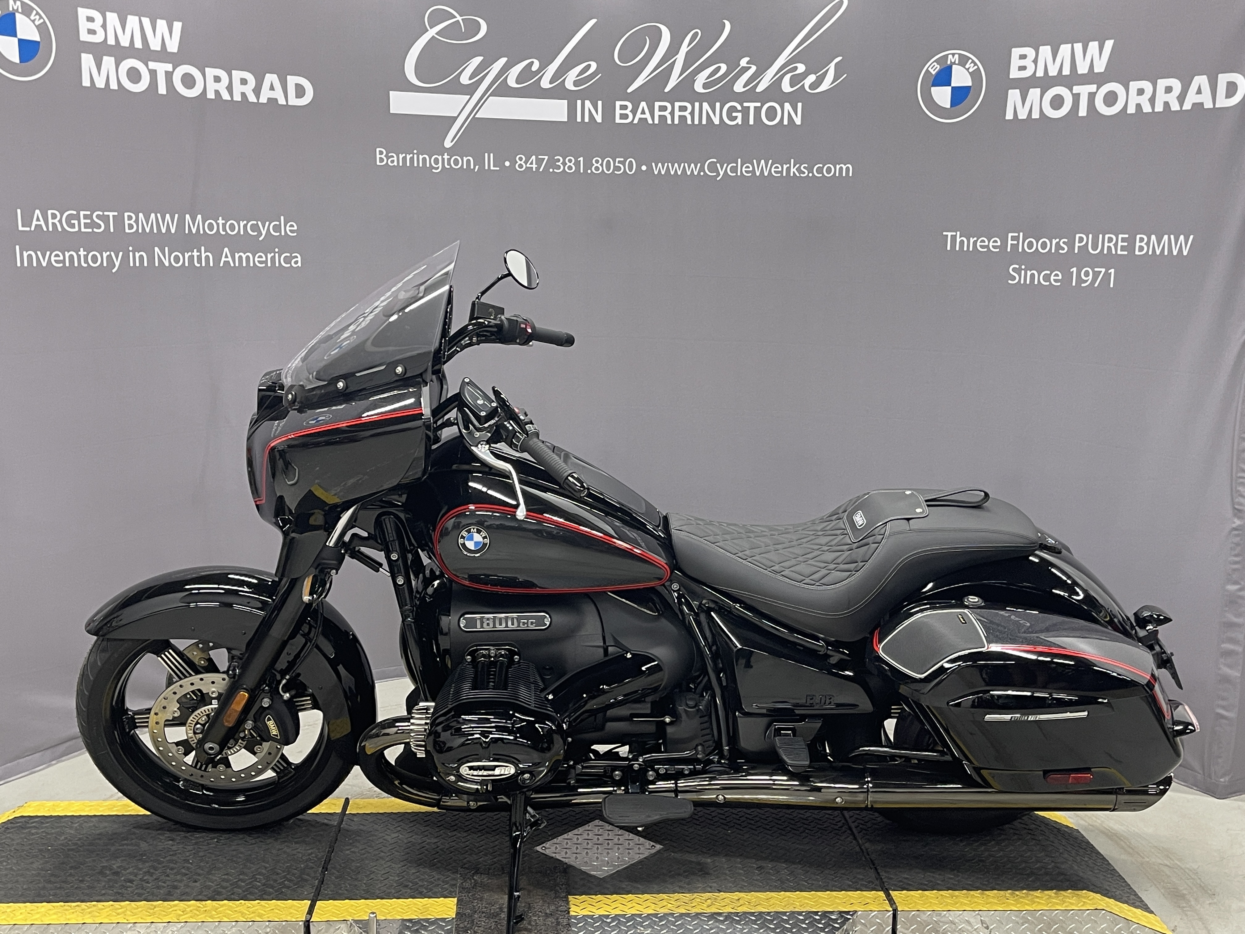 2025 BMW R 18 B B in Barrington, IL