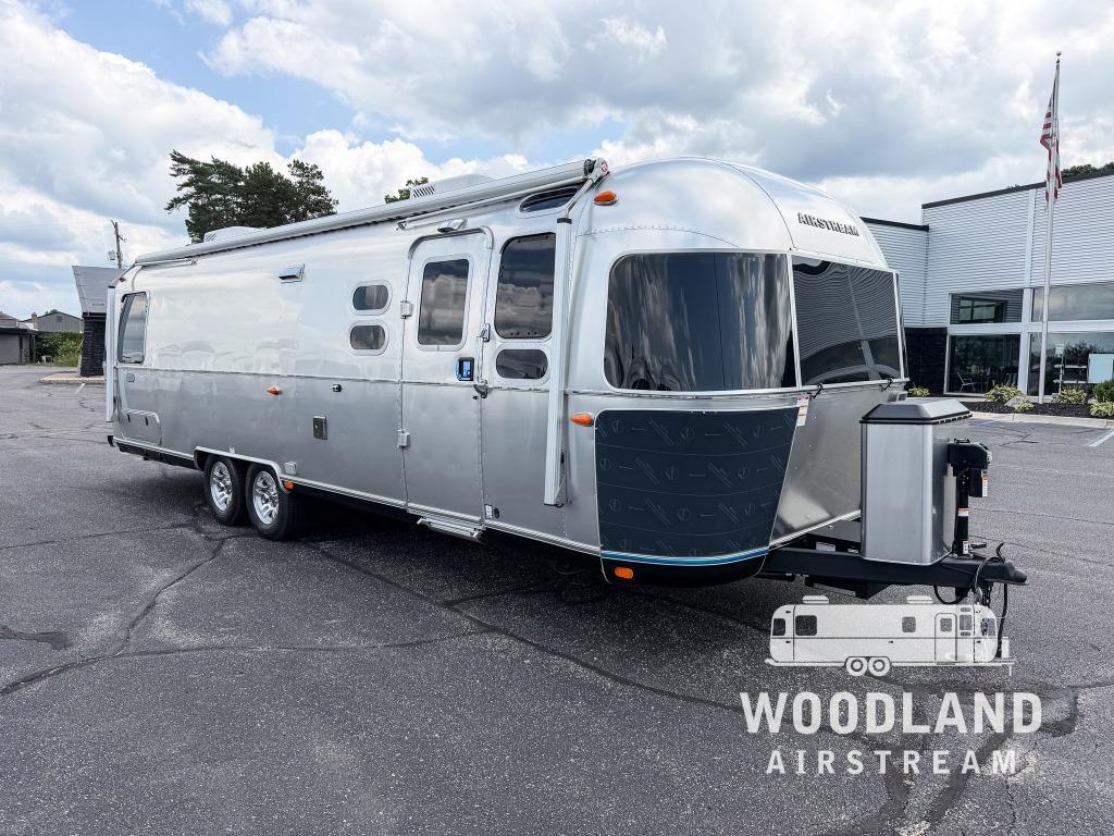 2027 Airstream Classic 30RB Twin in grand rapids MI