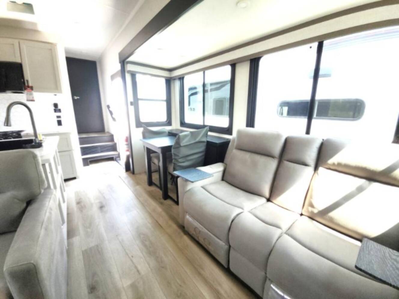 A photo of this 2026 Jayco Seismic 395
