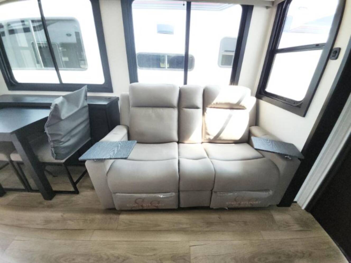 A photo of this 2026 Jayco Seismic 395