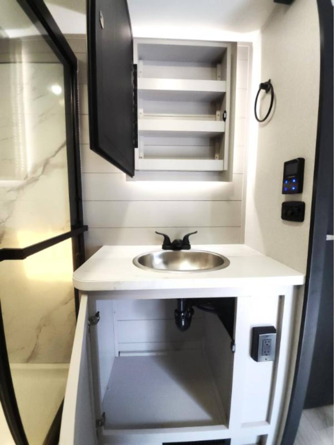 A photo of this 2026 Jayco Seismic 395