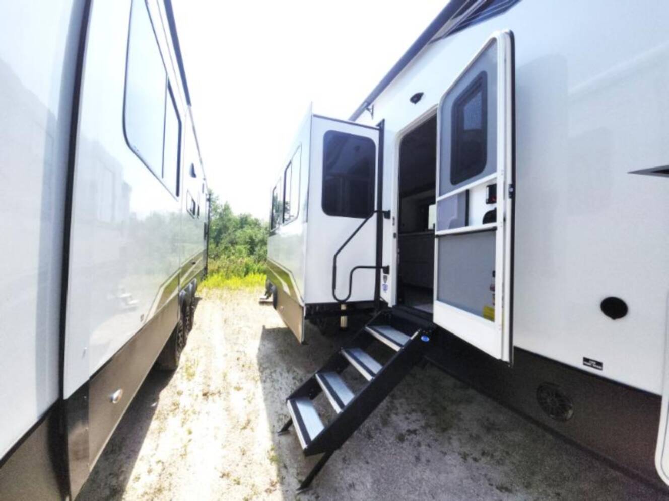 A photo of this 2026 Jayco Seismic 395