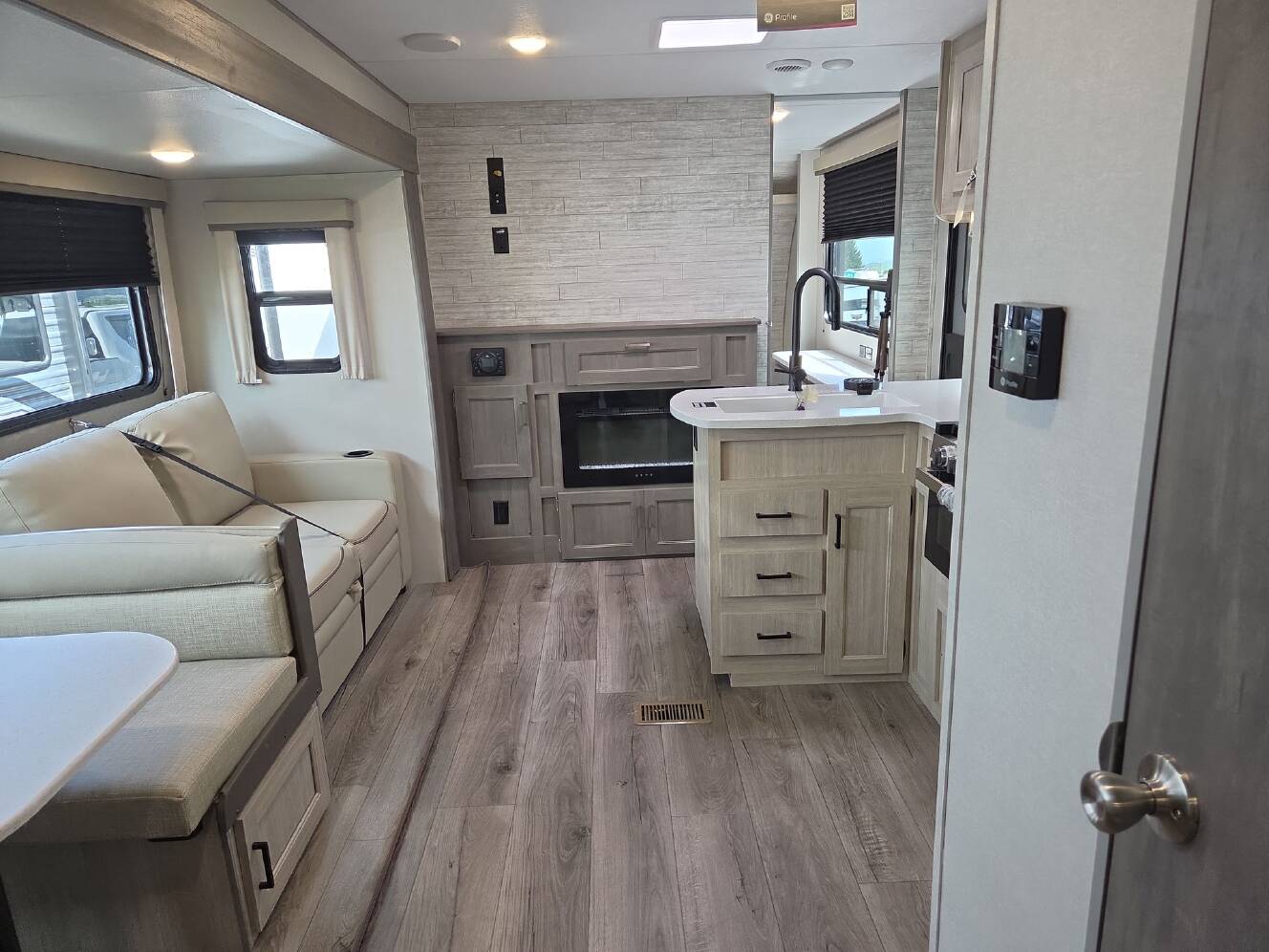 A photo of this 2026 Coachmen Catalina Legacy Edition 343BHTS