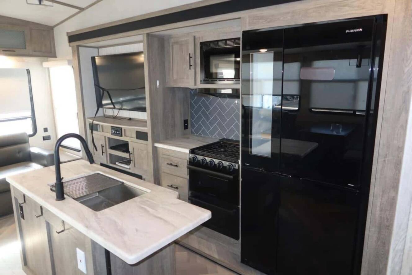 A photo of this 2021 Forest River SALEM HEMISPHERE 290RL