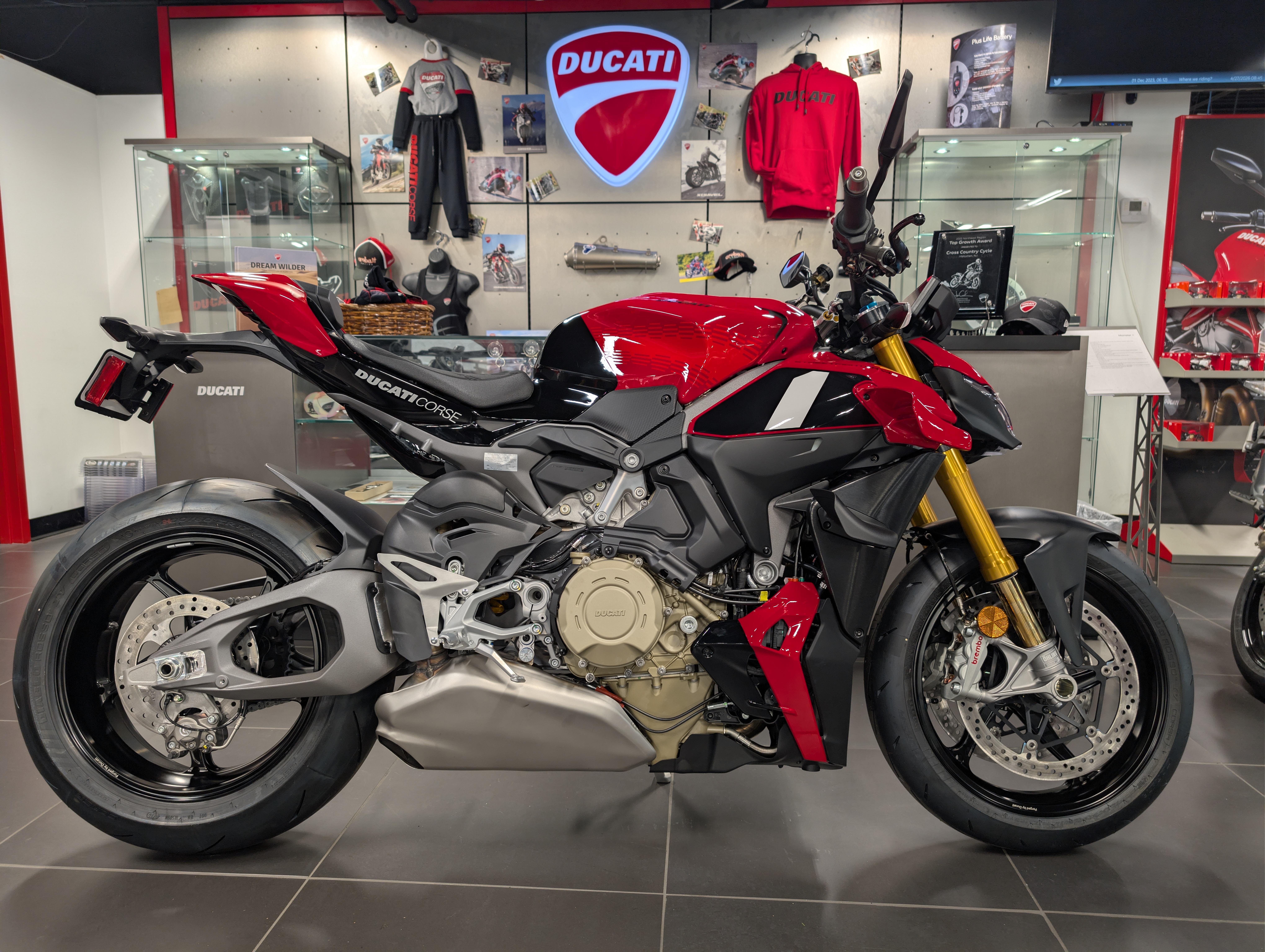 2026 Ducati STREETFIGHTER V4 S CORSE V4 S in Metuchen, NJ