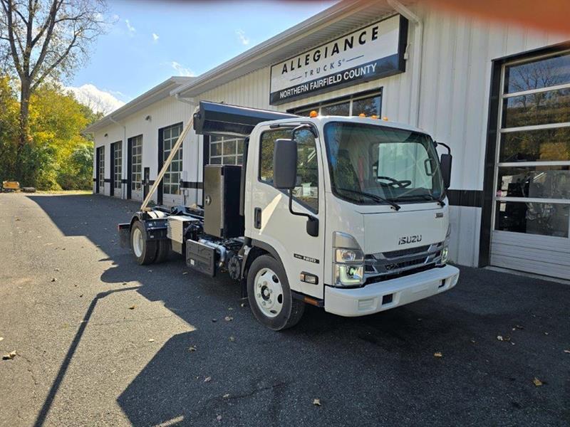2024 ISUZU NRR in Hartford, CT