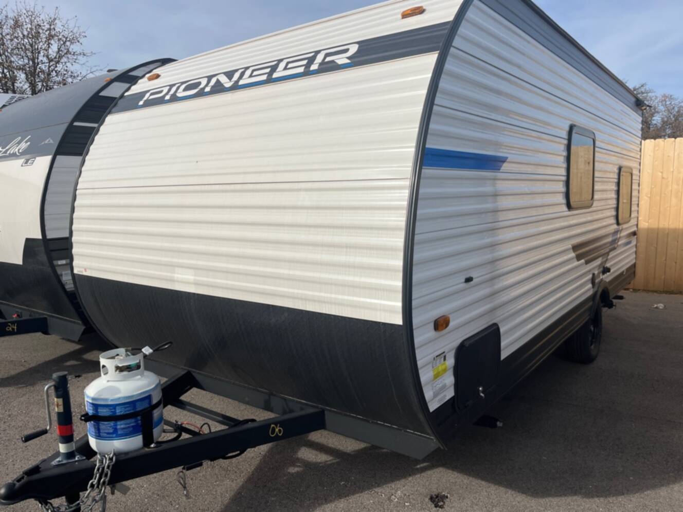 A photo of this 2025 Heartland PIONEER 17BH