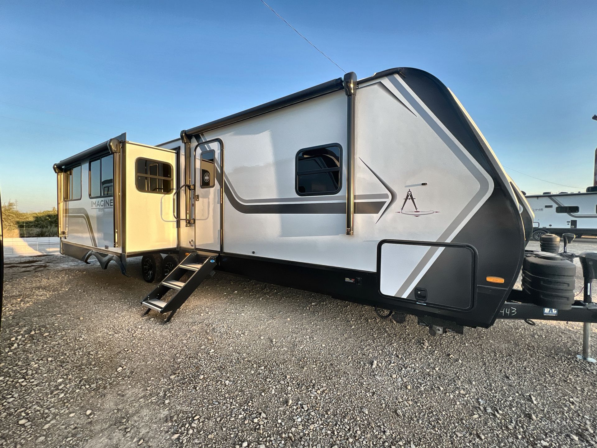 2027 Grand Design Imagine 2970RL in abilene TX