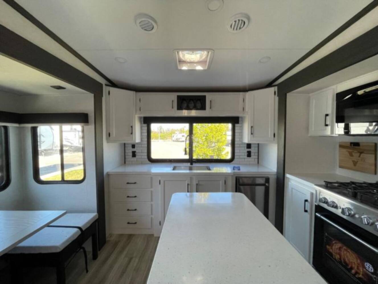 A photo of this 2026 Venture Rv SportTrek 5 Touring Edition STTF353VRK