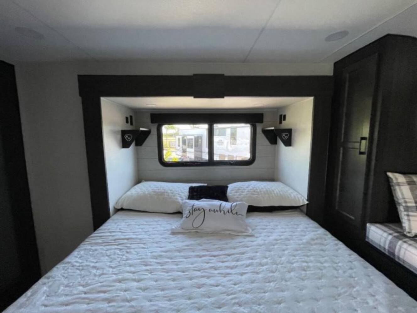 A photo of this 2026 Venture Rv SportTrek 5 Touring Edition STTF353VRK