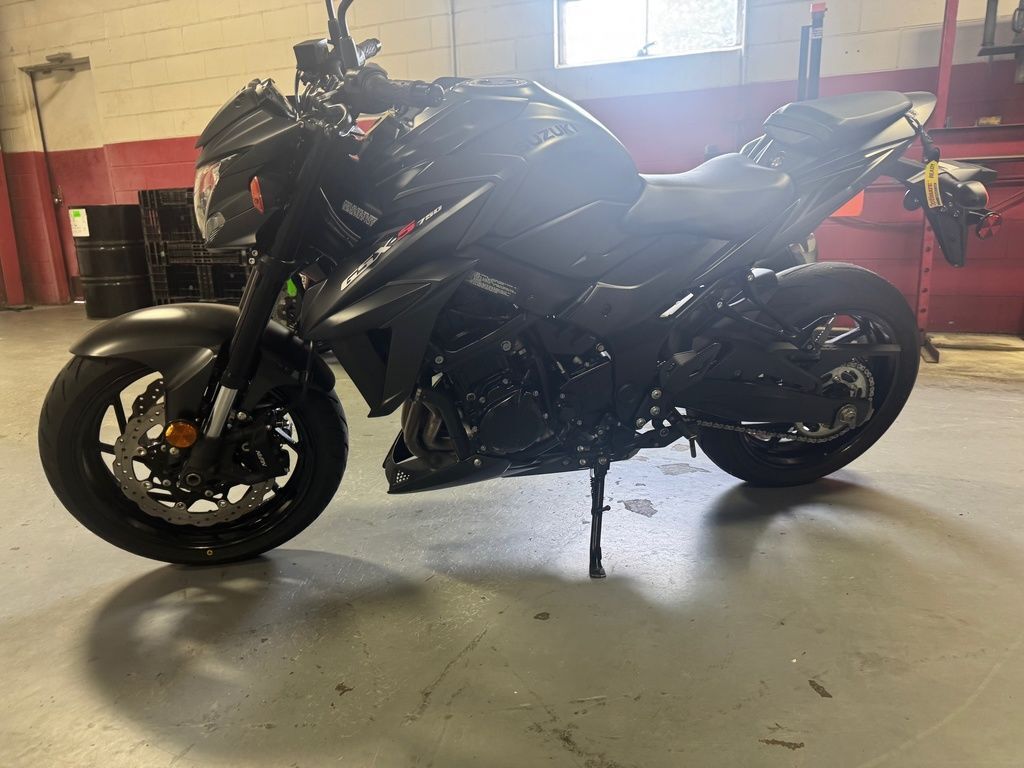 2022 Suzuki GSX-S750 750 in Virginia Beach, VA
