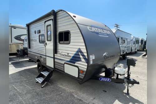 2023 Coachmen CATALINA SUMMIT 164BH in cocoa FL